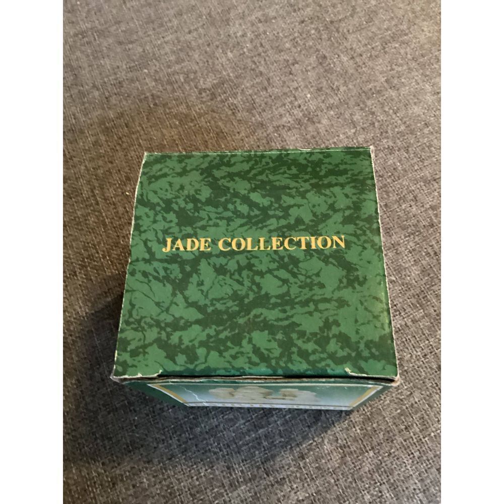 World Bazaars Jade Collection Nativity Scene - Picture 4 of 5